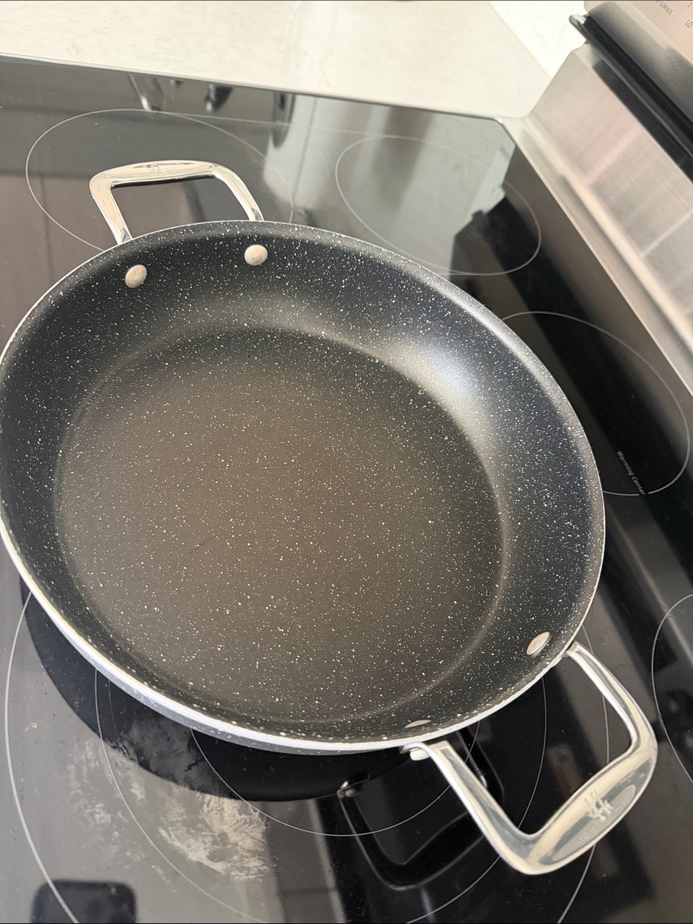 HENCKELS Capri Aluminum Pan